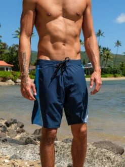 Australia Quiver Trunk Short -T&C Surf Clothing 2380 Quiver LtNvy LIFE1