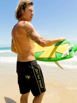 Australia Majestic Trunk Short -T&C Surf Clothing 2407 Majestic Black LIFE1