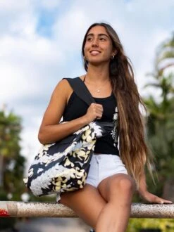 T&C Surf X Aloha Collection Sketched Multi Lei Day Tripper Bag -T&C Surf Clothing LifestyleTOTE 563913