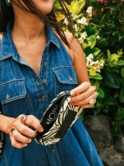 T&C Surf X Aloha Collection Tropic Mini Pouch -T&C Surf Clothing Mini4 LIFE 614964