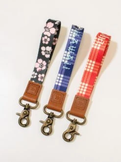 T&C Surf X Threads Wallet Sakura Wristlet -T&C Surf Clothing PalakaRedWristlet1 751406