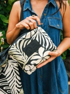 T&C Surf X Aloha Collection Tropic Day Small Pouch -T&C Surf Clothing Small3 LIFE 439466