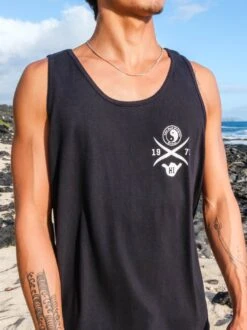 North Shore Hawaii Tank -T&C Surf Clothing TankBlackLIFE1 b06c748e ff6d 4196 964a 0457d13d3333 614787